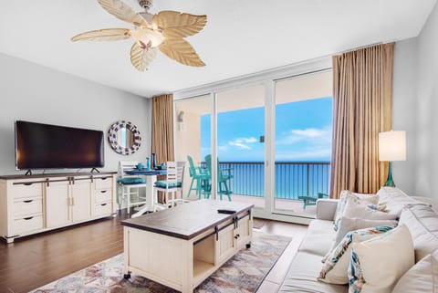 Welcome to Majestic Beach 1-2113