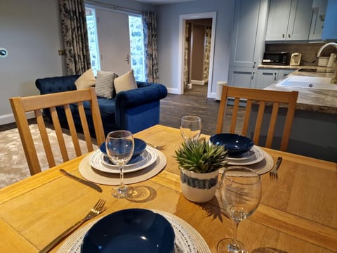 Superior Cottage, Private Bathroom | Shared kitchen