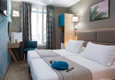 Executive Twin Room | Premium bedding, minibar, in-room safe, desk