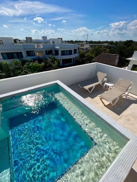 private rooftop plunge pool