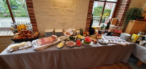 Daily buffet breakfast for a fee