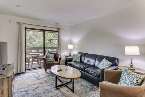 Hilton Head Island Vacation Rental | 2BR | 2BA | 757 Sq Ft | Stairs Required