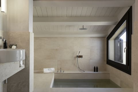 Junior Suite with Front Sea View | Bathroom | Shower, designer toiletries, hair dryer, bathrobes