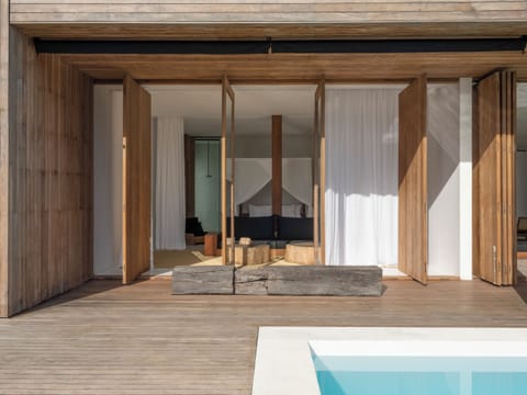 Suite, Ensuite, Beach View (MASTER SUITE ) | Premium bedding, down comforters, minibar, free WiFi