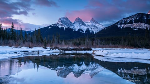 Three Sisters Peaks, Canmore. 10 min walking to viewpoint (by Wendy Mar 2022)