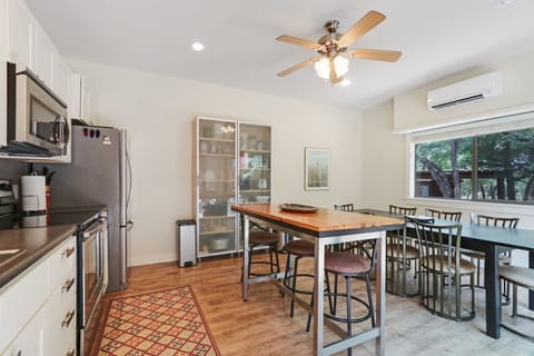 The Casitas on the property have access to a full communal kitchen with stove/oven, microwave, refrigerator, and dishwasher.