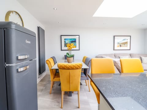 Fridge, dishwasher, electric kettle, toaster