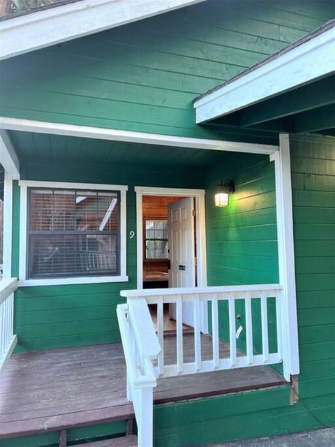 Bear Manor Cabin #9 front door