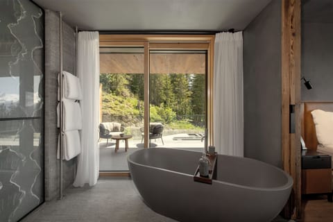 Room, 3 Bedrooms, Terrace | Bathroom | Eco-friendly toiletries, hair dryer, bathrobes, slippers