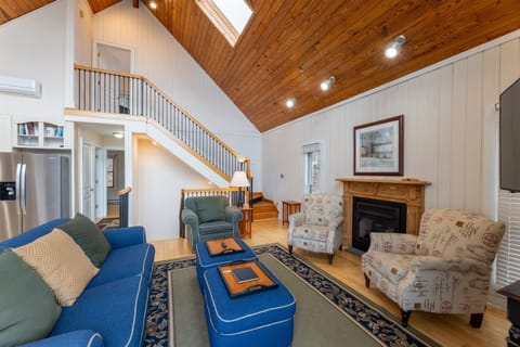 2nd Level Living Room