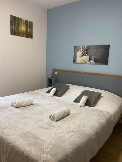 Comfort Double Room | Desk, laptop workspace, free WiFi, bed sheets