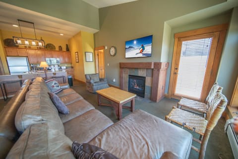 Top floor condo at The Springs!