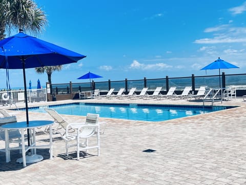 Pool on the Ocean ~