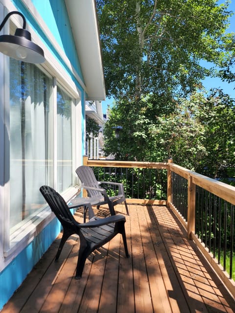 Front deck