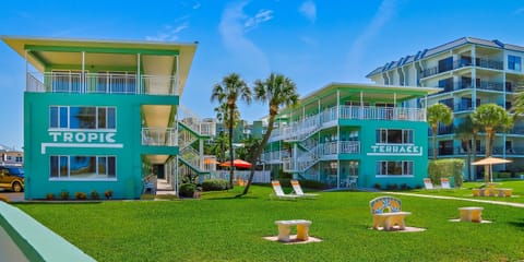 Indoor/Outdoor Recreation Areas: Available for guest use.