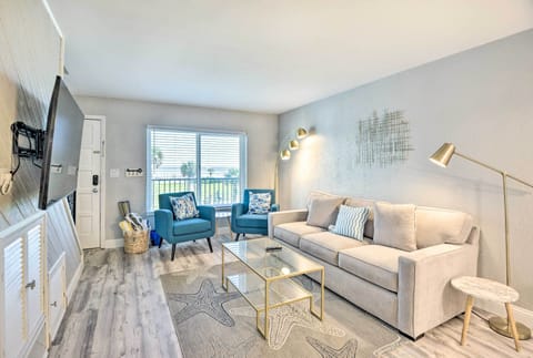 Daytona Beach Vacation Rental | 2BR | 1.5BA | Stairs Required | 1,060 Sq Ft