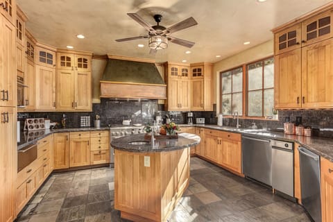 Gourmet Kitchen -
A chef's dream with pro-grade appliances, upscale dinnerware for 40, and options for private catering, perfect for any occasion.