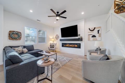 Make yourself at home at the Modern Retreat in the Pines!