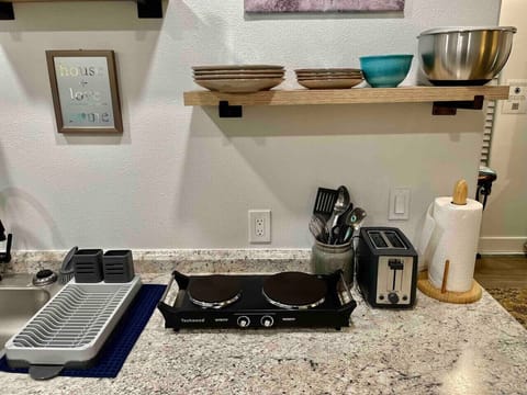 Cook plate and toaster