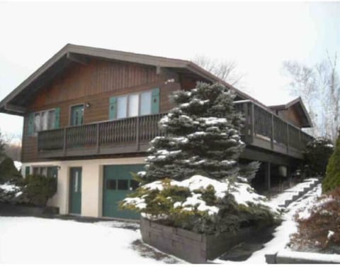 Mountain Chalet Exterior