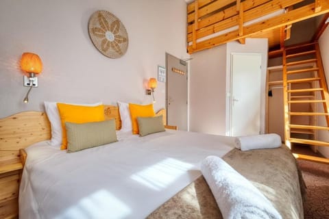 One configuration of the room's beds.