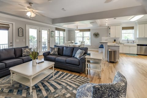 The open concept design living area allows you to change your settings quickly.