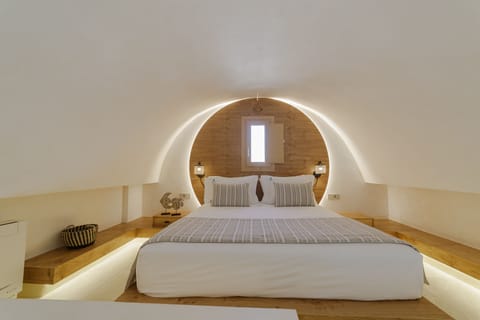 Junior Triple Room | Premium bedding, minibar, in-room safe, soundproofing