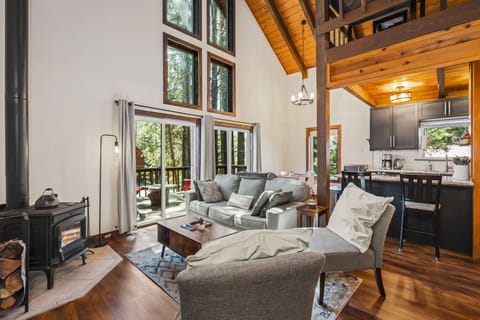 Welcome to Le Chalet de Bennett Flat!