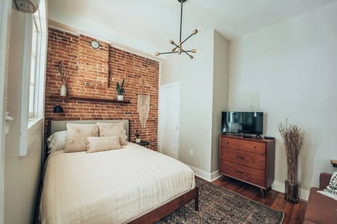 Bedroom with queen bed
