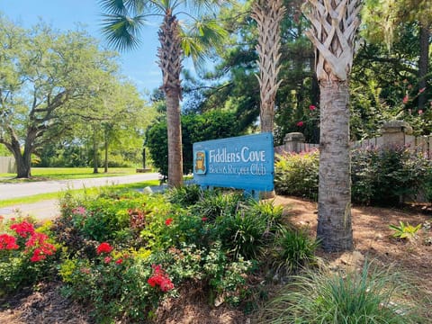 Fiddlers Cove Community