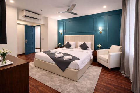 Luxury Room, 1 Bedroom | Egyptian cotton sheets, premium bedding, down comforters