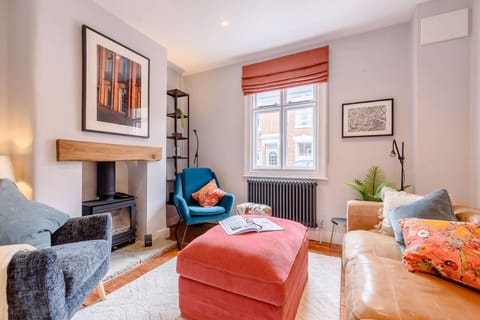 Shakespeare Cottage Living Room - StayCotswold