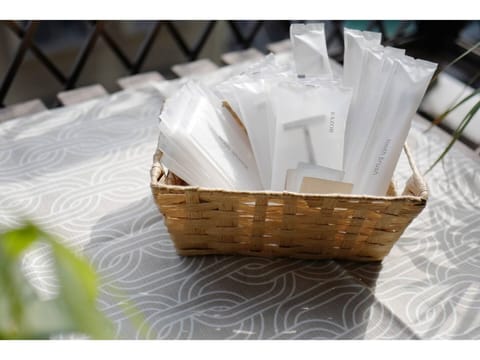 Bathroom amenities
