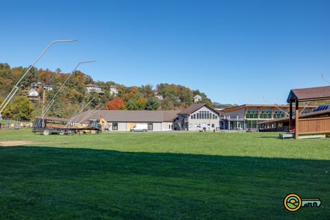 View of ski slopes and Bryce Resort lodge