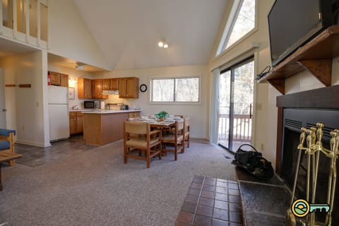 Dining room & kitchen