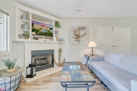 Living Area (1)