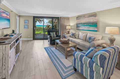 Living Area with Access to Walk