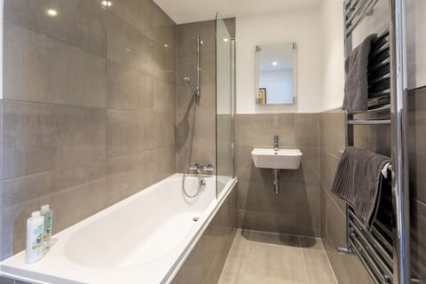 Design Apartment, Ensuite, City View | Bathroom