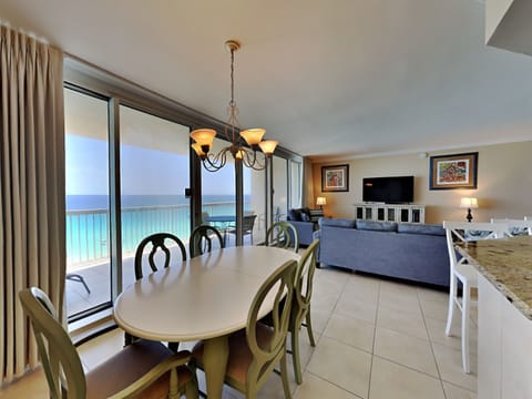 Condo, Multiple Beds, Balcony, Ocean View | Dining