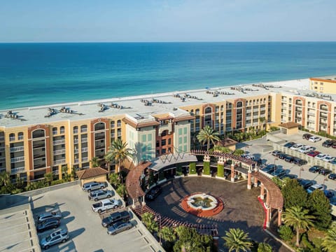 Condo (4 Bedrooms) | Property amenity