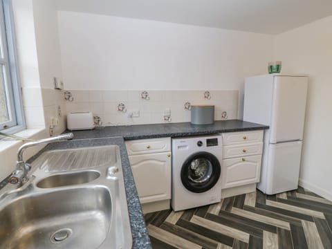 Fridge, dishwasher, electric kettle, toaster