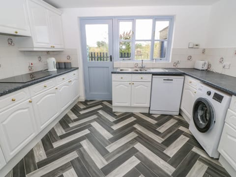 Fridge, dishwasher, electric kettle, toaster