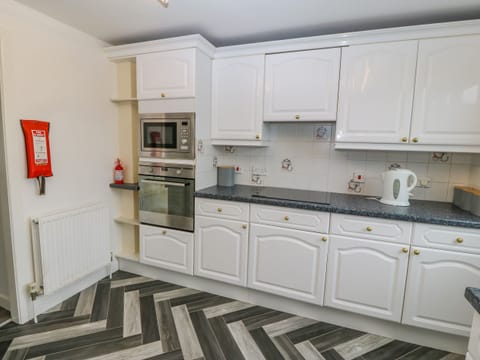 Fridge, dishwasher, electric kettle, toaster