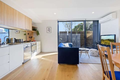 Kitchen and living room 