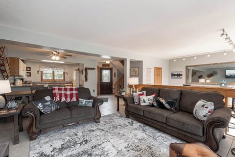 House (3 Bedrooms) | Property amenity