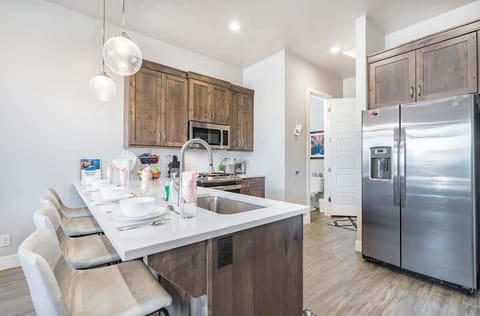 Kitchen with bar seating for 4