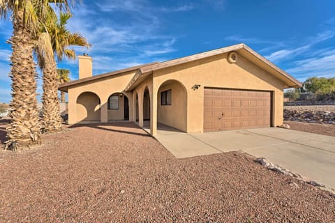 Bullhead City Vacation Rental | 3BR | 2BA | 1,171 Sq Ft | Step-Free Access