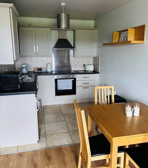 Open plan with all the necessary self catering needs 