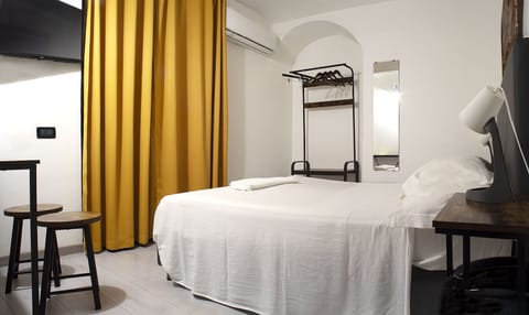 Standard Single Room | Desk, free WiFi, bed sheets