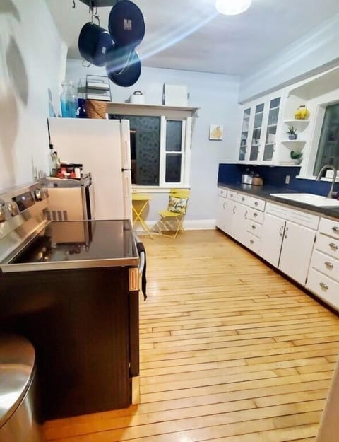 Fully stocked kitchen